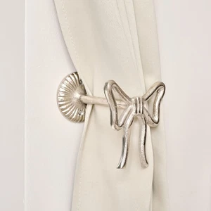 Set of 2 Silver Metal Bow Curtain Tie Backs - Picture 1 of 4