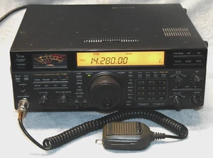 Icom IC-736 HF+6 Meters Transceiver With Built In Tuner & A/C Power Supply - Picture 1 of 5