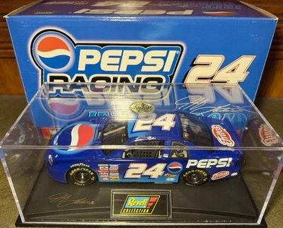 1999 Jeff Gordon Pepsi 1/24 REVELL - Image 1 of 4