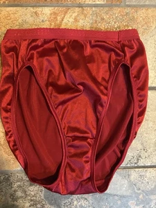 Vintage vassarette panties Liquid Stretchy Second Skin Satin Shiny RED 6 NWOT - Picture 1 of 9