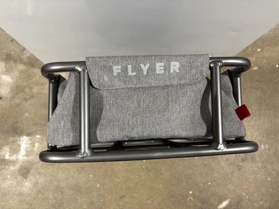 Cesta de armazenamento traseira grande de metal Radio Flyer E Bike 25,25 x 13 x 5,6 - AC803 - NOVA - Imagem 1 de 4