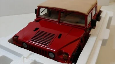 1/18 Exoto, Hummer H1 Soft-top (Red color) - Image 1 of 4