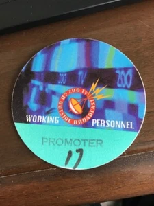 U2- Zoo TV Tour-satin backstage pass working personnel promoter #17-blue&green - Picture 1 of 2