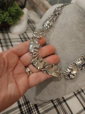 COLLAR FAMILIAR ELEFANTE MARCA MUDD PRECIOUS MAMÁ, PAPÁ, BEBÉ en TONO PLATEADO, 18-20" Foto 1 de 4