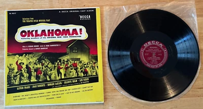33 12" LP MOVIE SOUNDTRACK OKLAHOMA! LEE DIXON ALFRED DRAKE CELESTE HOLM - Image 1 of 2