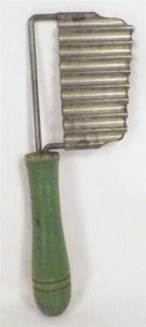 French Fry Cutter Slicer Crimper Green Handle Kitchen Tool 1940s Retro - Picture 1 of 3