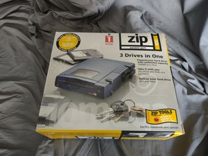 Iomega Zip 100 Parallel Port External Zip Drive~With Zip Tools 