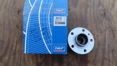 Volvo S80 V70 S60 XC70 SKF Rear Axle Bearing and Hub Assembly BR930563 31329968 - Image 1 of 4