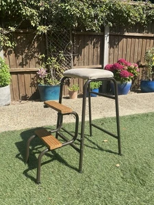 Taburete Plegable Cocina Retro Vintage Años 70 Marrón Beige Metal Madera - Imagen 1 de 8