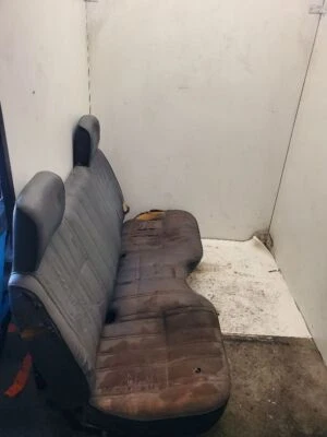 Toyota T100, Front Bench Seat, 93-96, Gray, LA83, Vinyl, 2WD, 7151134020, Cuts Foto 1 de 4