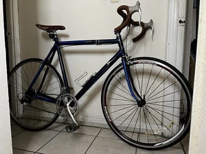 Cannondale Vintage 55cm, 700c Blue Road Bike Mavic derailleur Shimano 600 levers - Picture 1 of 12