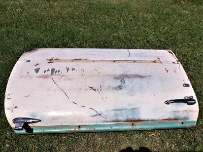 Ford Convertible 1950, 1951 usado puerta lateral del pasajero y Ford Victoria 1951. Foto 1 de 4