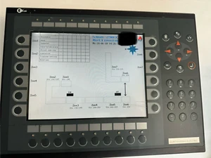 Mitsubishi / Panel de operador / E900 T / 03010F - Imagen 1 de 6
