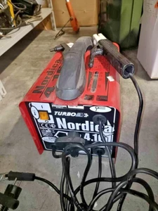 Saldatrice elettrodo MMA in corrente alternata Telwin Nordika 1800 - Foto 1 di 3