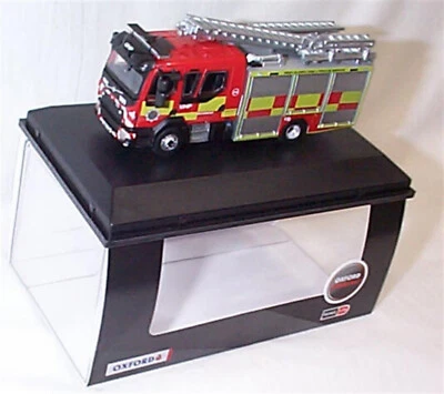 OXFORD 1/76 Volvo FL Emergency One Pump Ladder West Sussex Fire 76VEO004 - Image 1 of 2