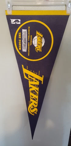 LOS ANGELES LAKERS  RETRO NBA VINTAGE FELT PENNANT 12X30 INCHES Cover