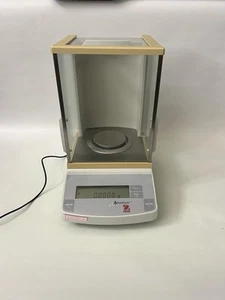 Modelo a escala analítica OHAUS Adventurer AR0640 - Imagen 1 de 10