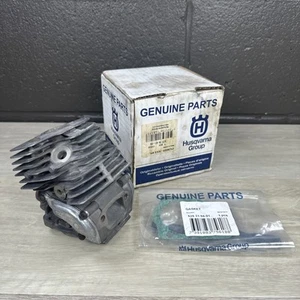 Genuine Husqvarna Cylinder and Gasket 577764705 525315801 - 550xp - Picture 1 of 5