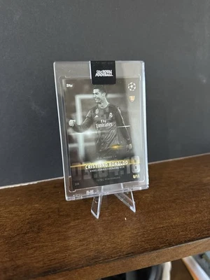 2024-25 Topps Total Fútbol UEFA CRISTIANO RONALDO 9/10 Negro SSP Real Madrid Foto 1 de 2