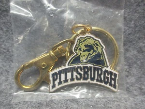 University Of Pittsburgh Panthers Logo Mascot PITT Keychain & Clip NEW 1" X 1.5" - Picture 1 of 2