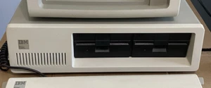IBM Personal Computer 5150 SOLO COMPUTER (tastiera monitor non inclusa) - Foto 1 di 24