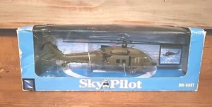 New-Ray Sky Pilot UH-60 Black Hawk Diecast Helicopter Replica 1:60 Scale Box New - Picture 1 of 13