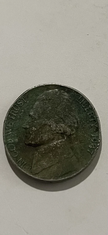 1947 No Mint Mark Jefferson Nickel Rare Coin A collectors must Have  - Image 1 of 2