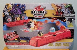 Nuevo Bakugan Battle League Coliseum, Juego de Lujo con Howlkor x Serpenteze - Imagen 1 de 4