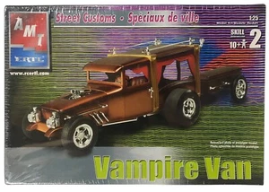 AMT Street Customs Vampire Van 2002 1:25 Model NEW Barnabas Dark Shadows Rebox - Picture 1 of 6