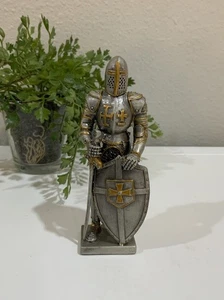 Summit Veronese 2005 Pewter Crusader Knight Mini Figur Sword Shield 4" - Bild 1 von 7
