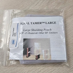 Signal Tamer – Large WiFi Router Shield Mesh Pouch - Afbeelding 1 van 2