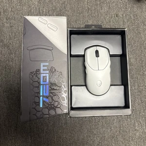 Mouse inalámbrico para juegos Alienware 720M trimodo - blanco 8V4TG - Imagen 1 de 8