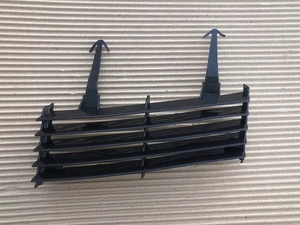 Opel Omega 2000-2003 B2 Front Bumper  Towing Plug Cover 09147432 - Picture 1 of 5