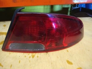 2006 Dodge Stratus Passenger Side Tail Light - Bild 1 von 2