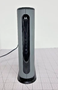 Cable Modem Motorola 24x8 Model MB7621 DOCSIS 3.0 1000+Mbps WiFi Router - Picture 1 of 6