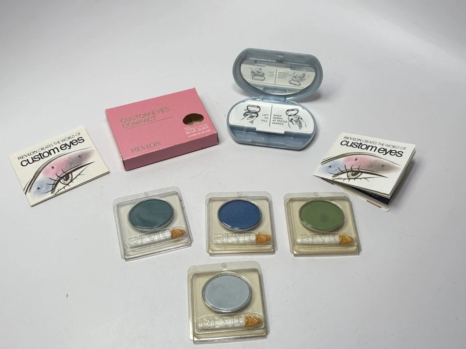 REVLON Custom Eyes Duo Light Blue Slate Compact 4 Eyeshadows VINTAGE ORIGINAL - Image 1 of 4