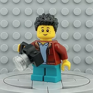 LEGO - twn410 - Child - Boy, Dark Red Jacket - Minifigure - CREATOR - Ships Fast - Picture 1 of 9