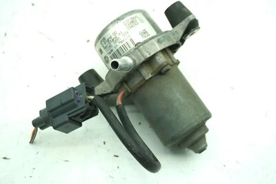 2012 CHEVROLET TRAVERSE 3.6L GAS POWER BRAKE BOOSTER AUXILIARY VACUUM PUMP OEM - Image 1 of 4