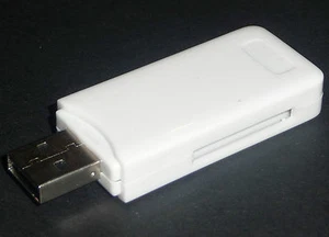 USB 2.0 HI-SPEED SD and MMC CARD READER & WRITER - NEW - Data/photo/music/camera - Picture 1 of 6