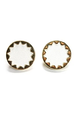 Aretes House of Harlow 1960 para mujer tono dorado cuero blanco Sunburst Foto 1 de 4