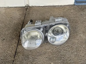 OEM 1997-2001 Acura Integra Driver Side Headlight - Picture 1 of 9