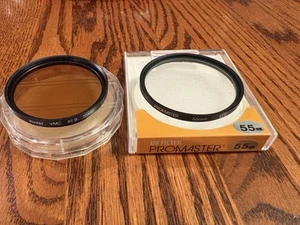 VIVITAR VMC 85B - 55mm Lens Filter & Promaster UV Filter 55mm both w/ Cases - Picture 1 of 5