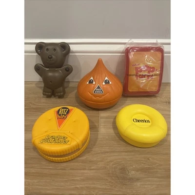 Juego de 5 contenedores de aperitivos Ritz, Hershey, Cheerios, Teddy Grahams, Pop Tarts años 90’s Foto 1 de 4