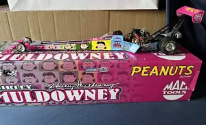 1:24-Action-Shirley Muldowney Mac Tools/ Peanuts 2002 Top Fuel Dragster - Picture 1 of 9