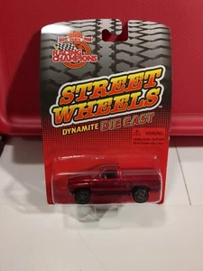 Racing Champions Street Wheels Dynamite Dodge Ram Pick Up Truck 10 Years Red - Picture 1 of 7