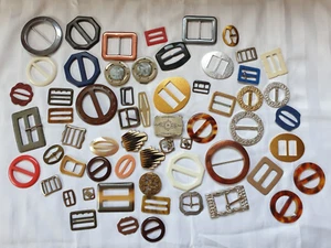 LOTE DE TRABAJO 58 HEBILLAS DE CINTURÓN, METAL, PLÁSTICO, MODA RETRO, ARTESANÍA - Imagen 1 de 9