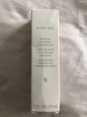NOS Retired Mary Kay Medium Coverage Foundation - 1oz Beige 300 - NIB - Image 1 of 4