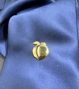 24K Gold Filled Peach Tie Tac von TerryBerry - Bild 1 von 9