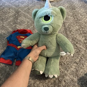 LIMITED EDITION Cyclops Bearclops Build-a-Bear Lovable Legends Superman Outfit - Bild 1 von 9