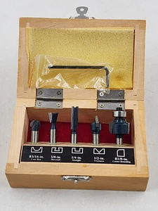SEARS 5-Piece Carbide-Tipped Router Bit Set w/Fitted Storage Box - Picture 1 of 4